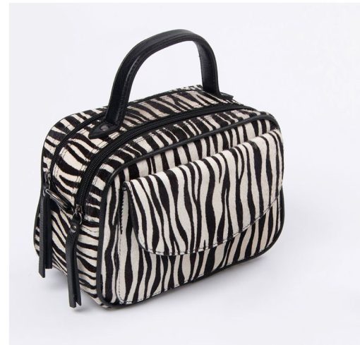 Bolsa Baú Couro Manuela Zebra com branco
