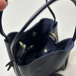 Bolsa Mia P em couro preta